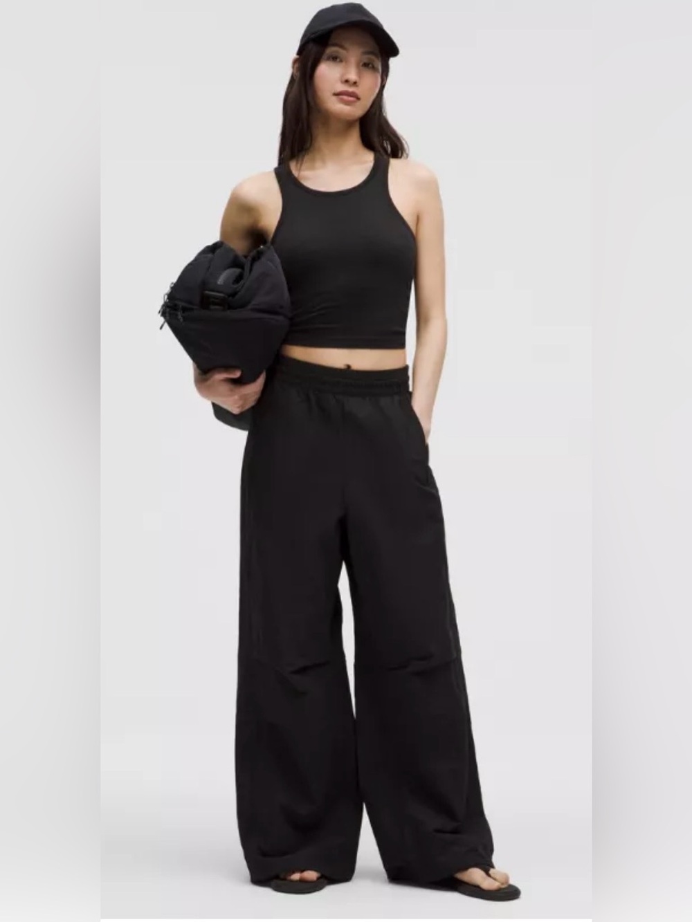 Lululemon women’s parachute crinkle wide leg pants black small